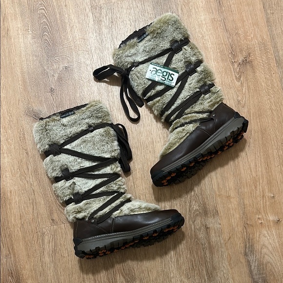 MERRELL | Women's Katia Waterproof Fur Trimmed Boots - Picture 1 of 5